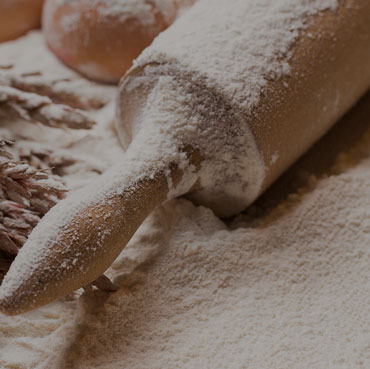 White and Yellow E250 Corn Flour - Gritsly Mill